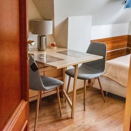 Alesandro Ζακοπάνε